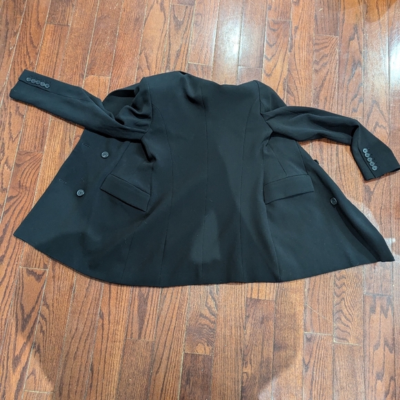 Aritzia Babaton 1-01 Sonia blazer - Black - size 2 - Picture 7 of 7